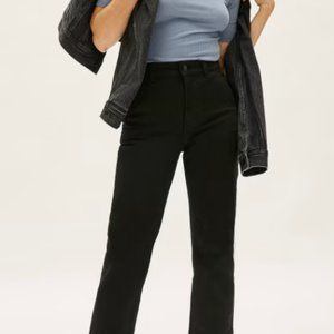 🍍3 For 50🍍Everlane Straight-Leg Crop Jean in Black